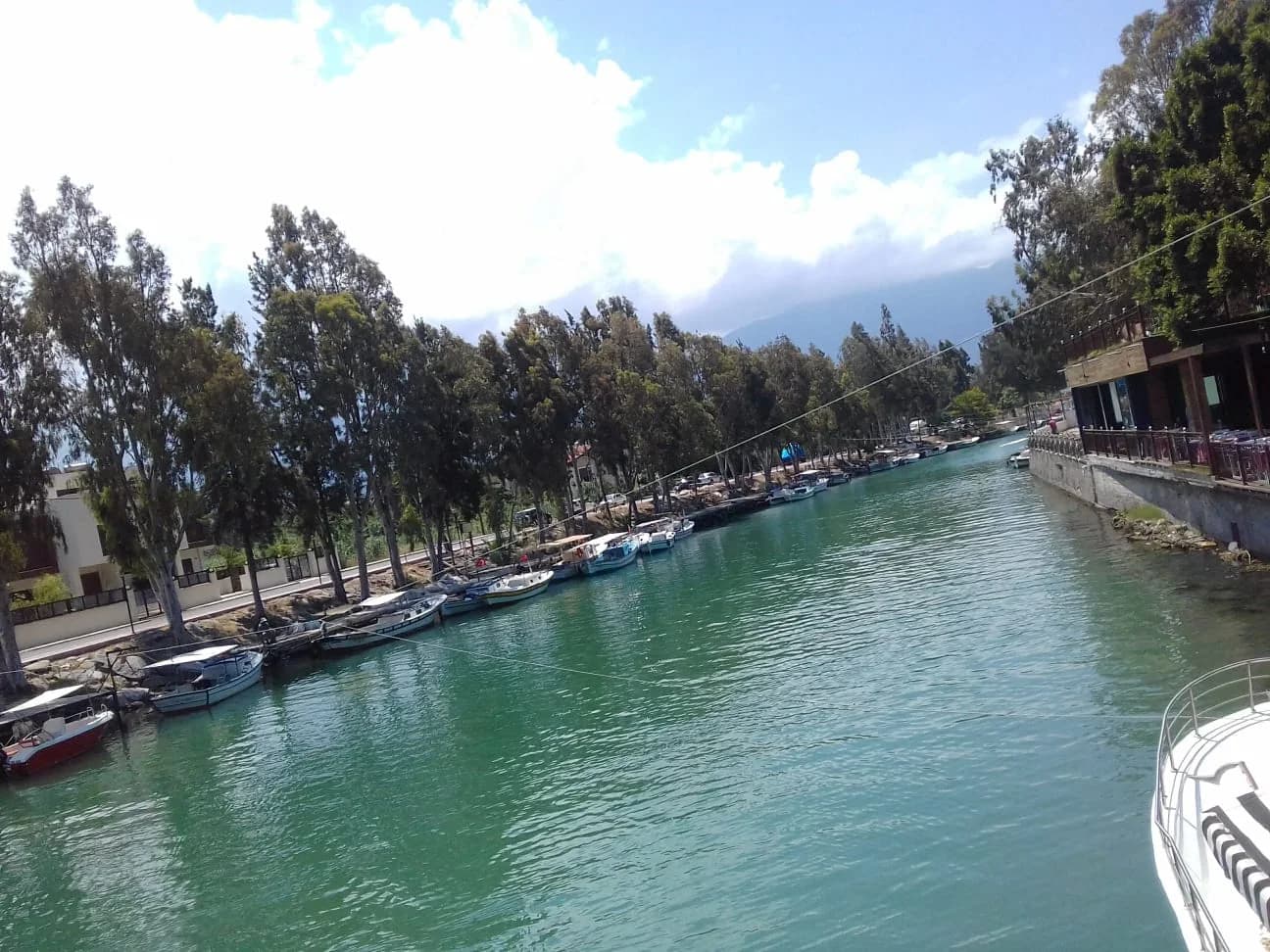 Arsuz’s modern harbour in 2019; geographic context for ancient Rhosus, not an excavated pottery workshop.